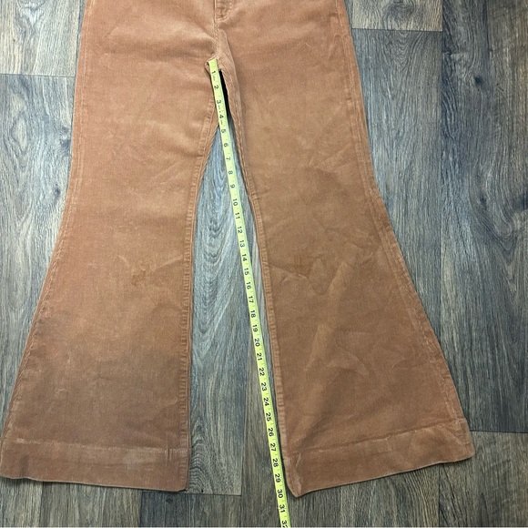 Alice + Olivia Size High Rise Bell Bottom Corduroy Camel Pant Size 30 - Picture 10 of 10